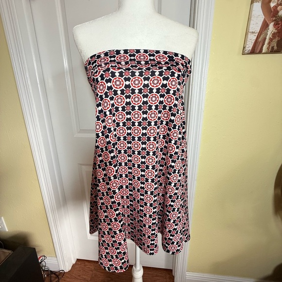 LULAROE Stylish Black and Red Strapless Shirt or Skirt, size large - Picture 1 of 7
